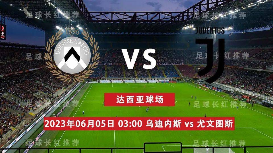 瓦拉内现年30岁，2021年8月以4000万欧转会费从皇马加盟曼联，目前的德转身价为2500万欧。